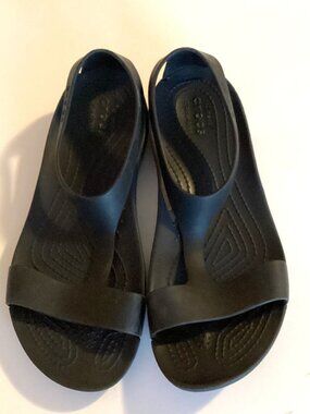 Crocs Women's Serena Sandals Black Size W6 Slip On Flats Lightweight Waterproof